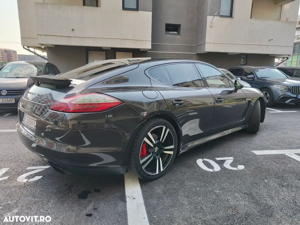 Porsche Panamera Standard - 2