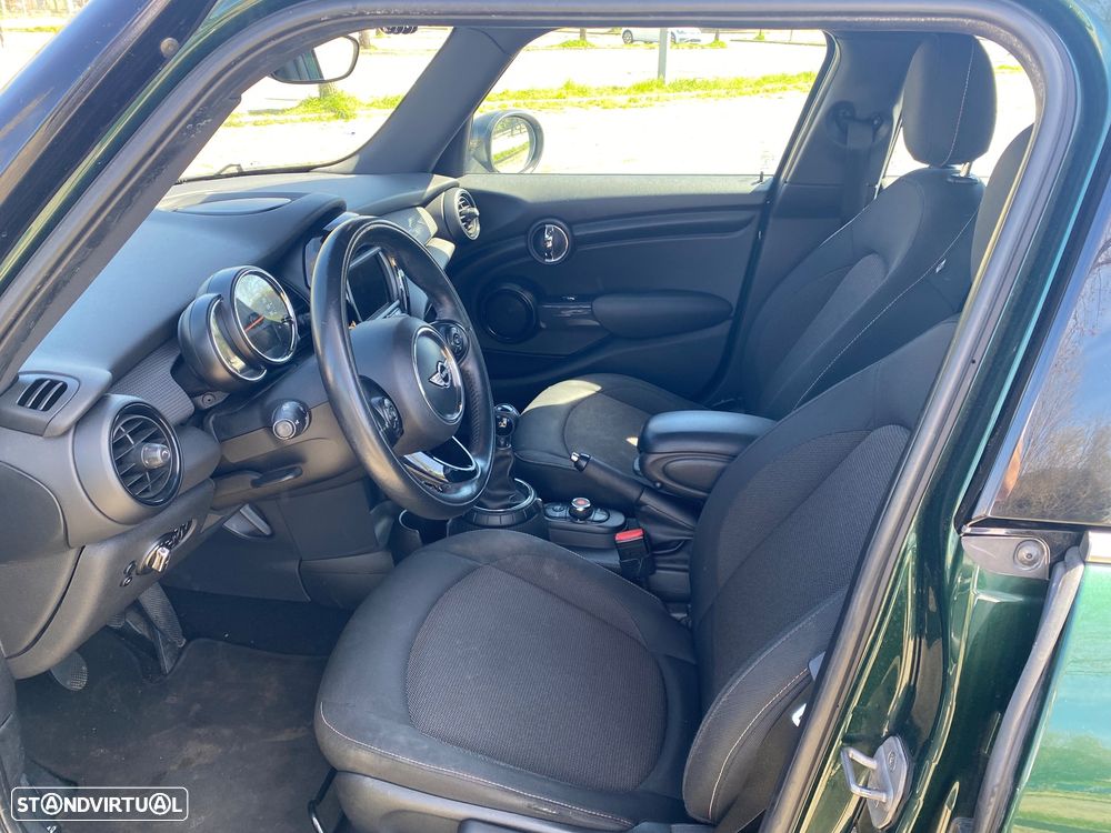 MINI 5 Portas Cooper D - 10