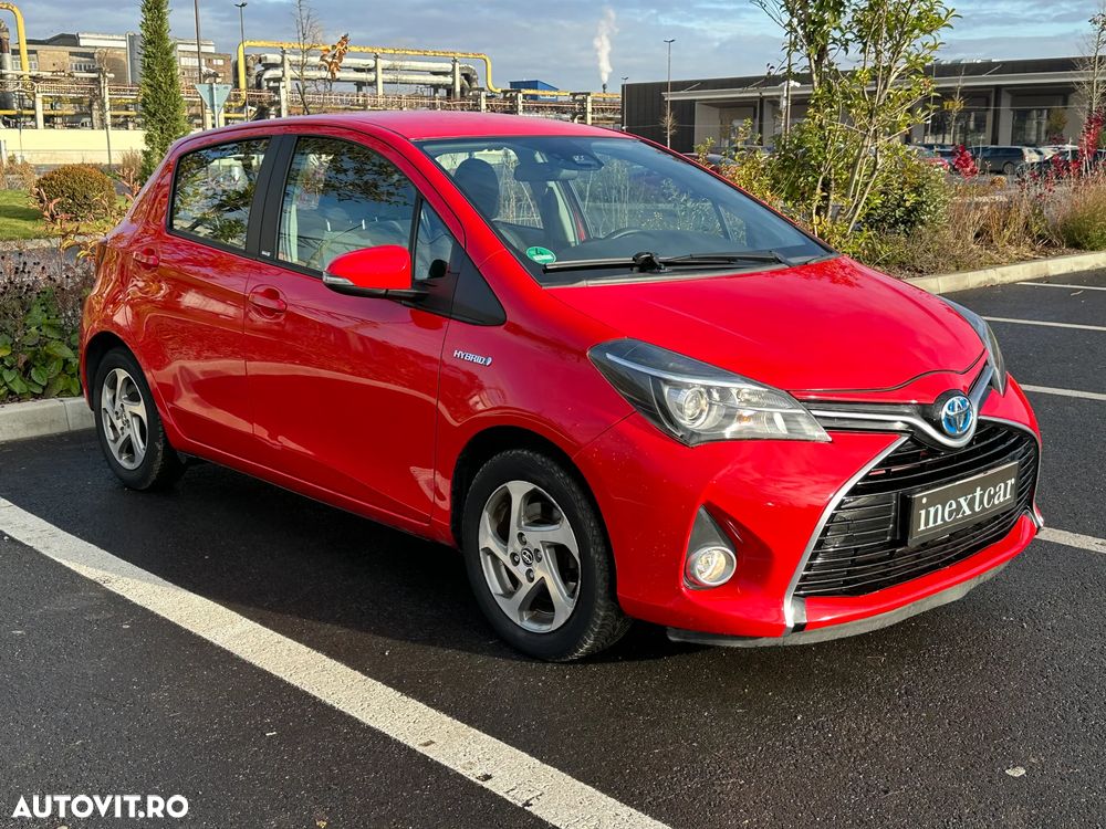 Toyota Yaris 1.5 VVT-i HSD Luna