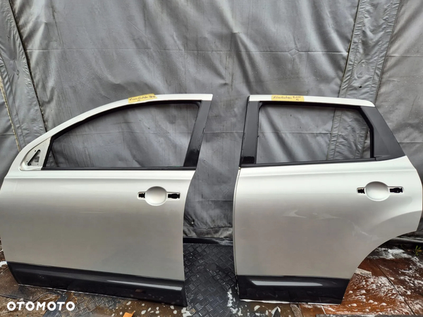 DRZWI LEWE  PRZÓD/TYŁ  NISSAN QASHQAI 2010R. STAN BDB