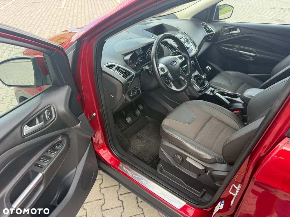 Ford Kuga 2.0 TDCi 4WD Titanium Plus - 25