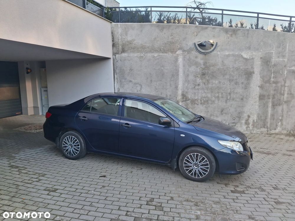 Toyota Corolla 1.6 VVT-i Dynamic - 3