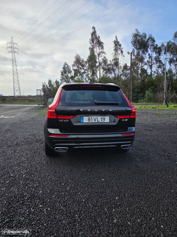 Volvo XC 40 2.0 D4 R-Design AWD - 5