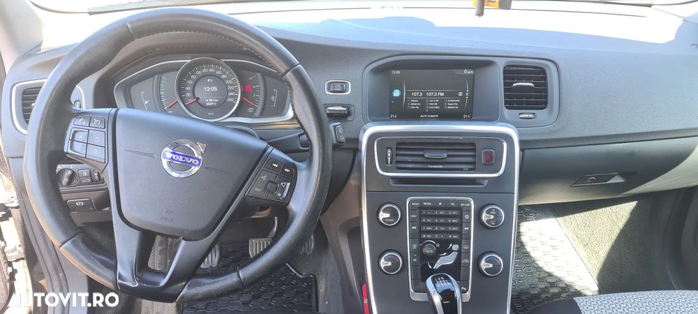 Volvo V60 D2 Basic - 4
