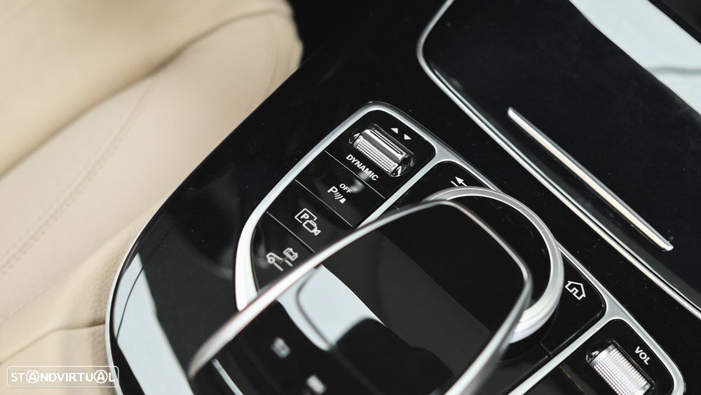 Mercedes-Benz E 300 de 4Matic T 9G-TRONIC Avantgarde - 41