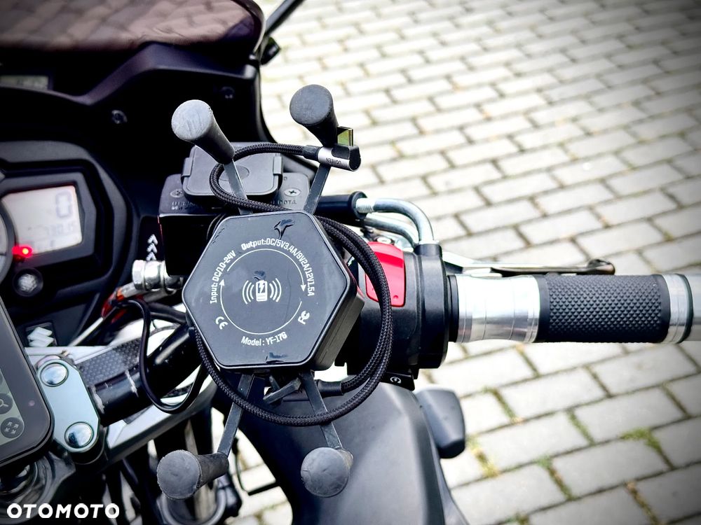 Suzuki GSX - 13