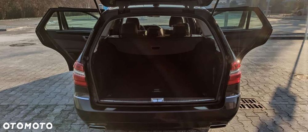 Mercedes-Benz Klasa E 250 CDI DPF BlueEFFICIENCY 7G-TRONIC Elegance - 6