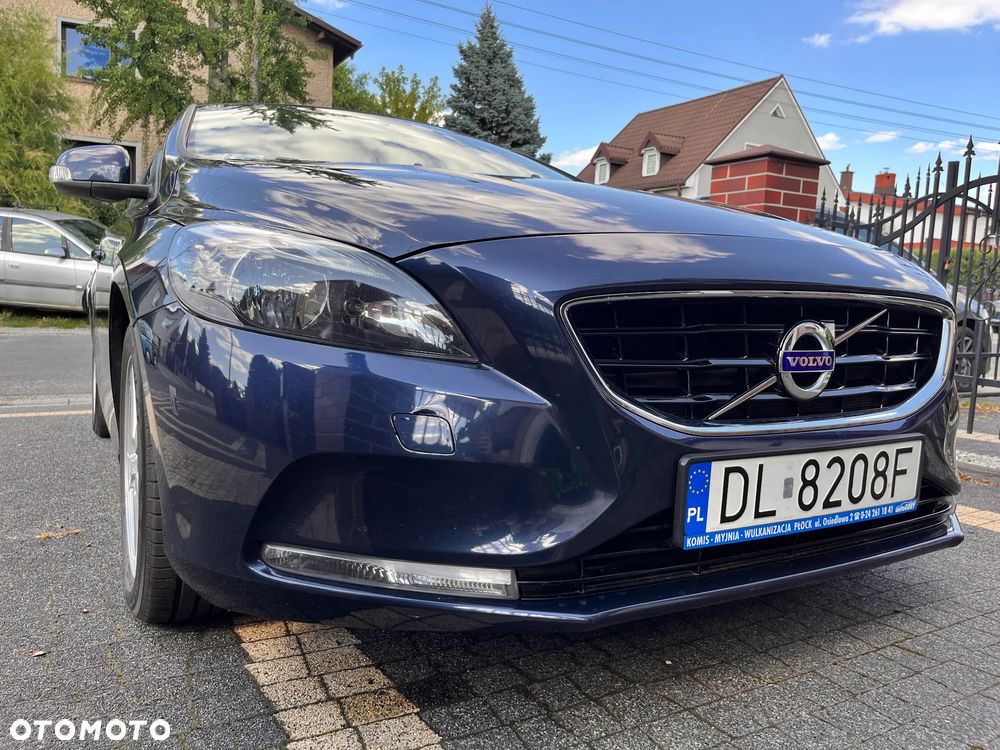Volvo V40 D2 Momentum - 9