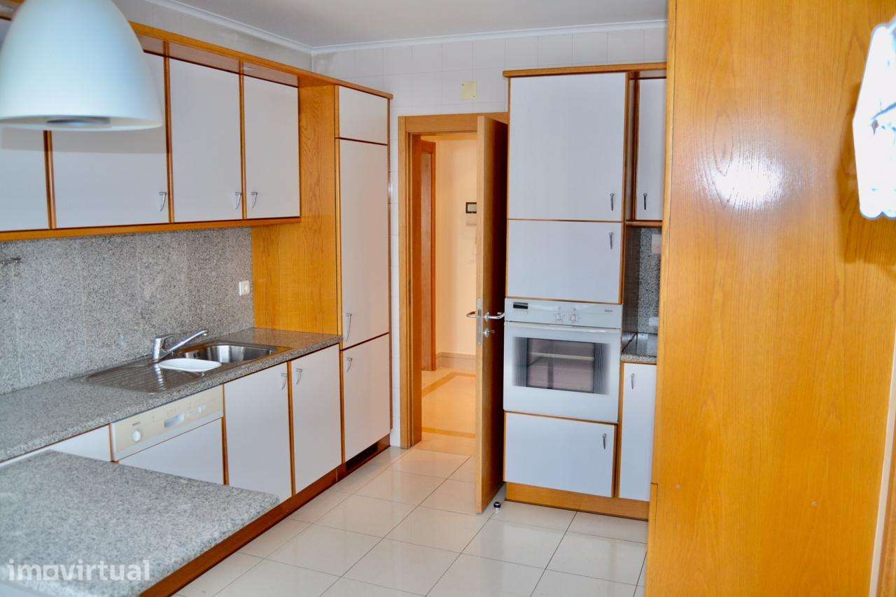 Apartamento T3 no Parque dos Príncipes (Telheiras) - Grande imagem: 4/15