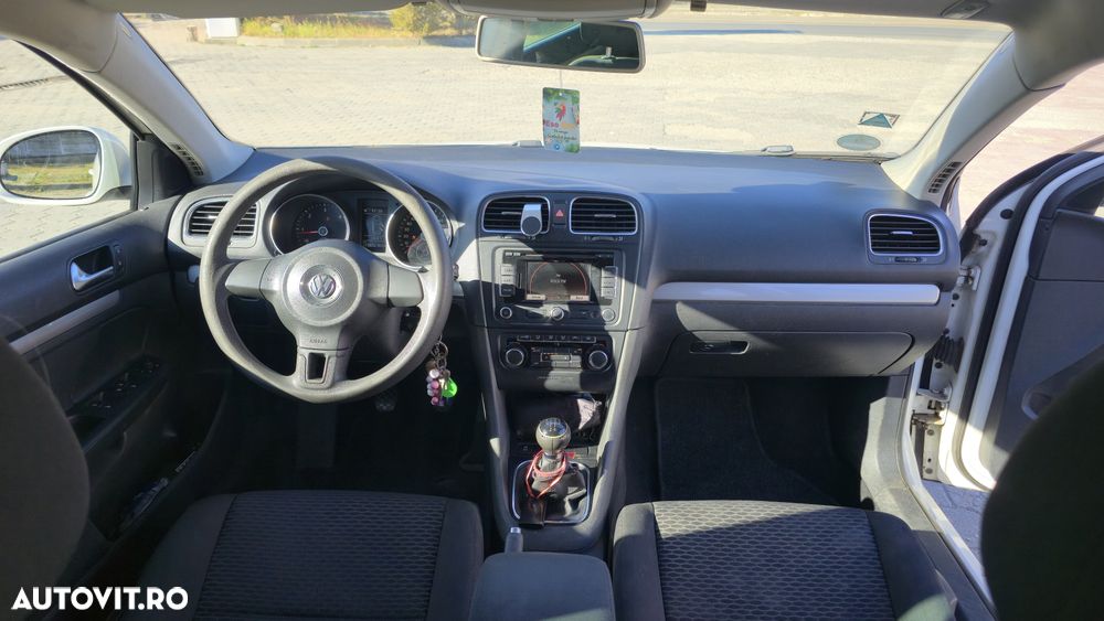 Volkswagen Golf 1.6 TDI DPF Trendline - 6
