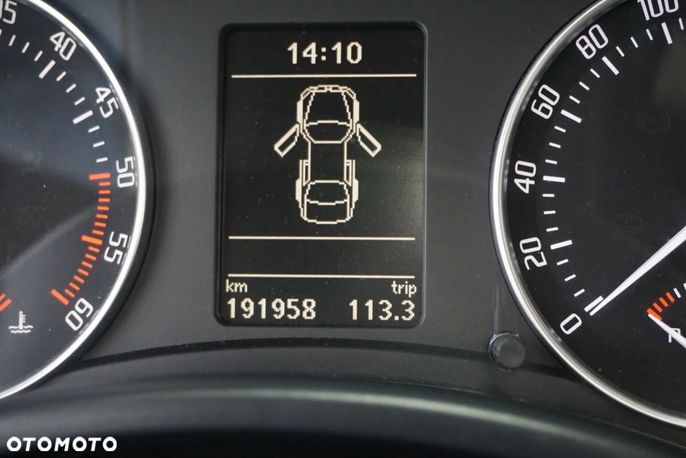 Skoda Octavia 1.6 TDI DPF Ambiente - 30