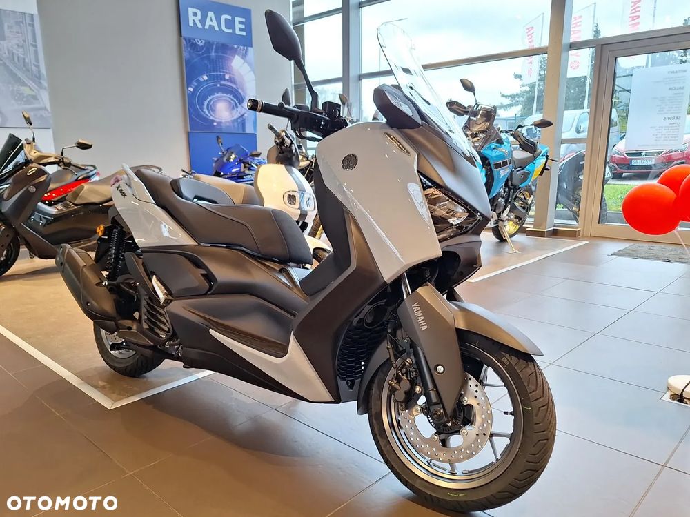 Yamaha X-max - 1