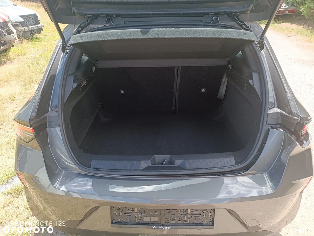 Opel Astra 1.2 T Edition S&S - 10