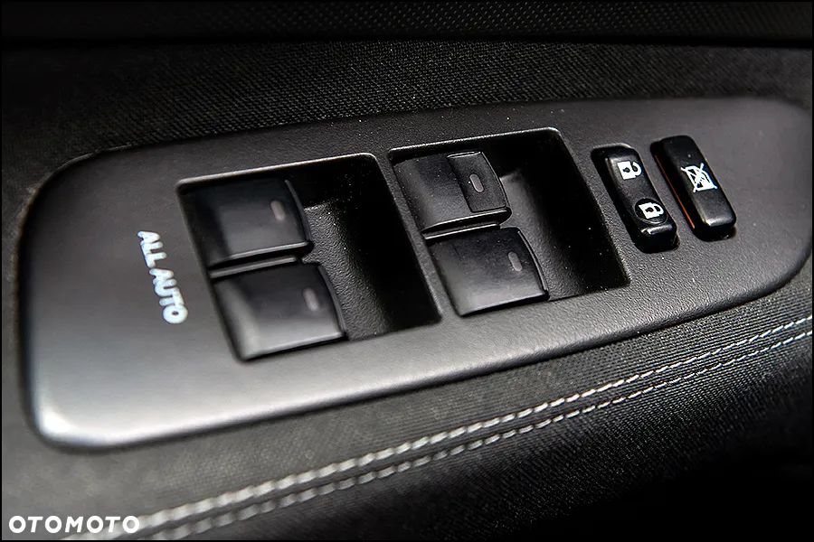 Toyota Auris - 27