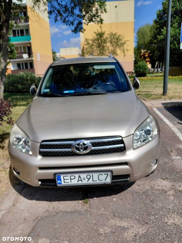 Toyota RAV4 - 2