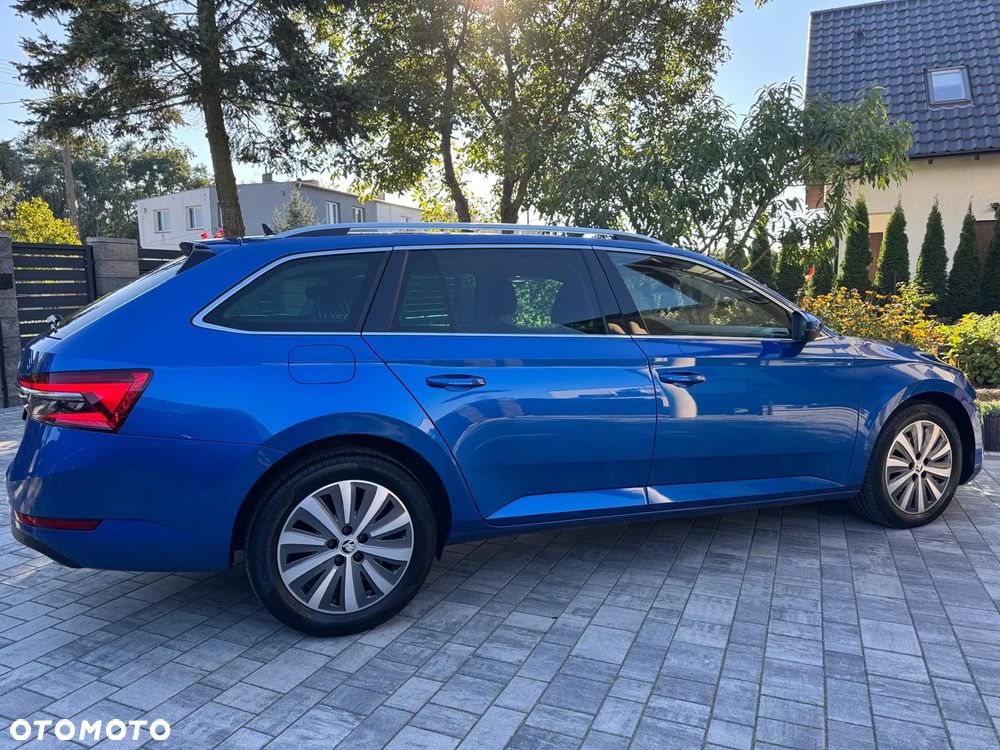 Skoda Superb 2.0 TDI SCR Style DSG - 6