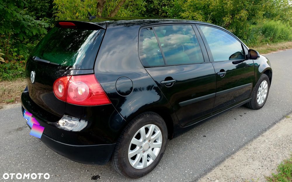 Volkswagen Golf 2.0 FSI Comfortline - 6