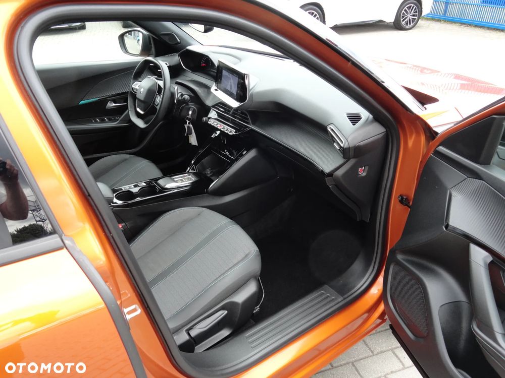 Peugeot 2008 - 9