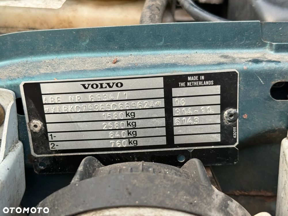 Volvo Seria 400 - 16