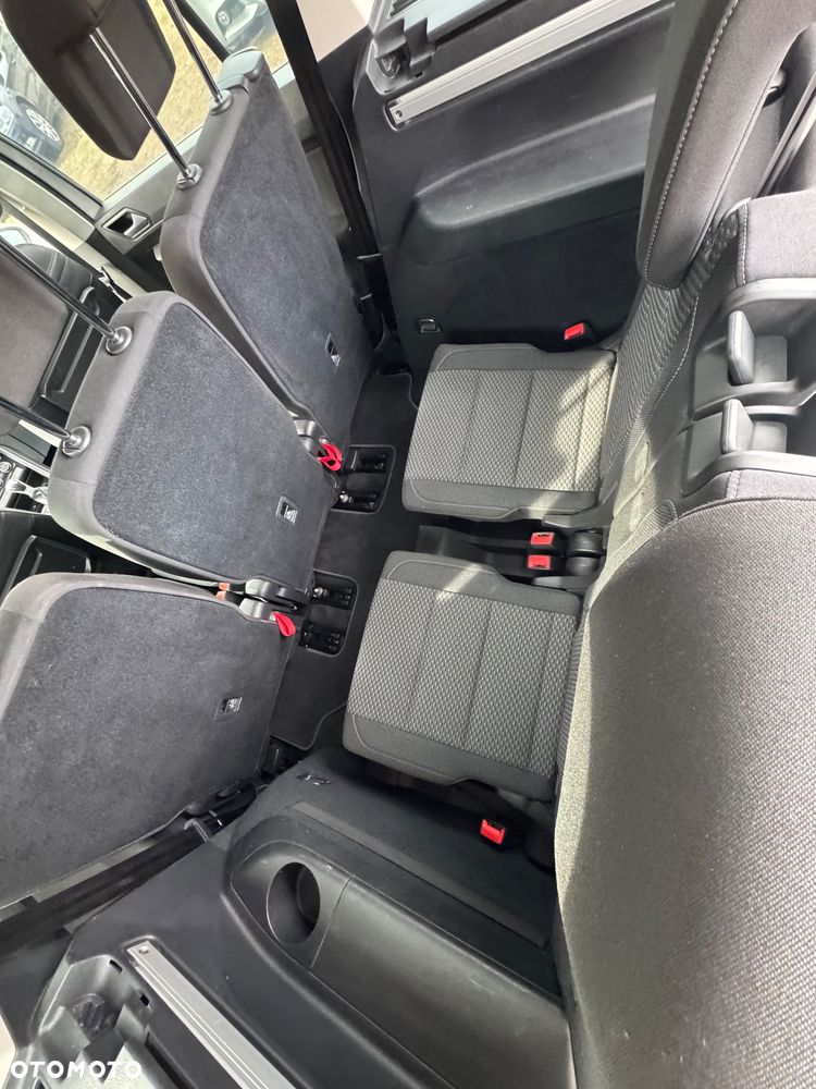 Volkswagen Touran 1.5 TSI ACT OPF Trendline - 19