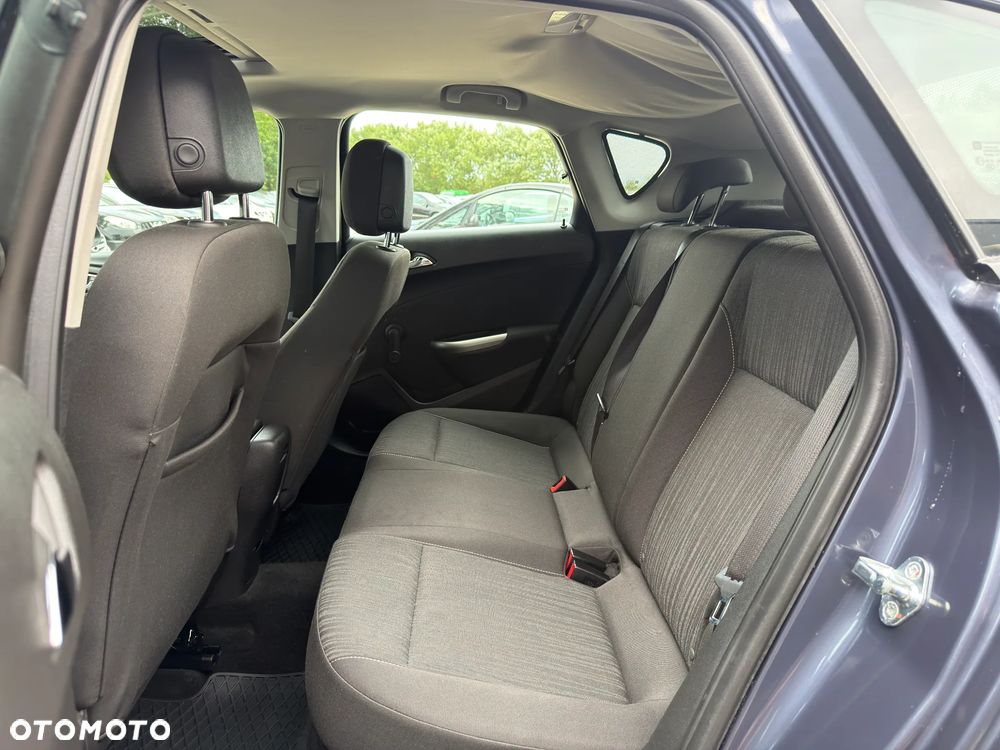 Opel Astra 1.4 Turbo Active - 22