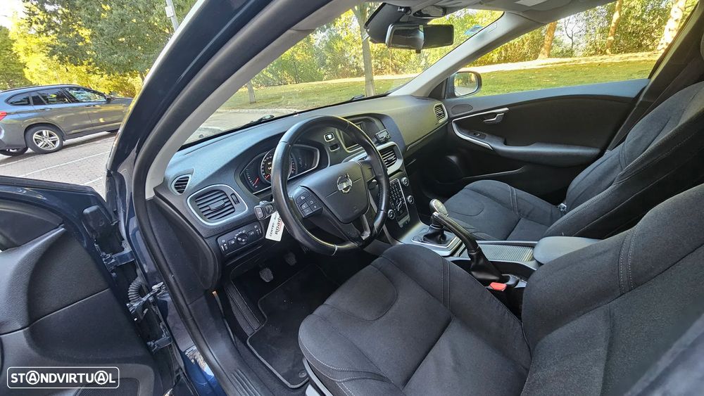 Volvo V40 - 10