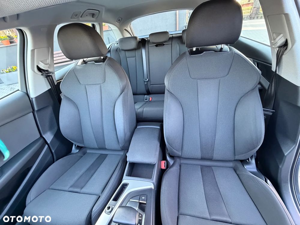 Audi A4 Avant 30 TDI S tronic advanced - 25