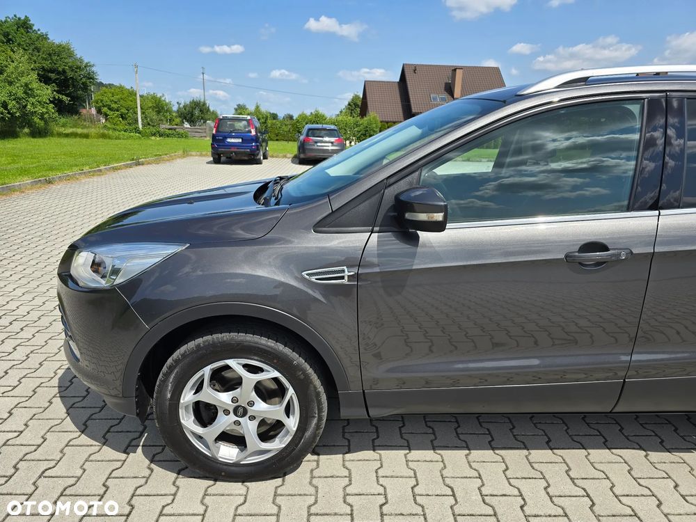Ford Kuga 2.0 TDCi 4x4 Titanium - 39