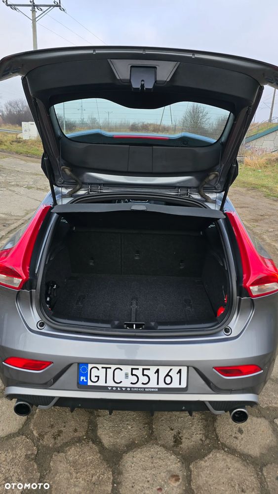 Volvo V40 T5 Drive-E R-Design Momentum - 5