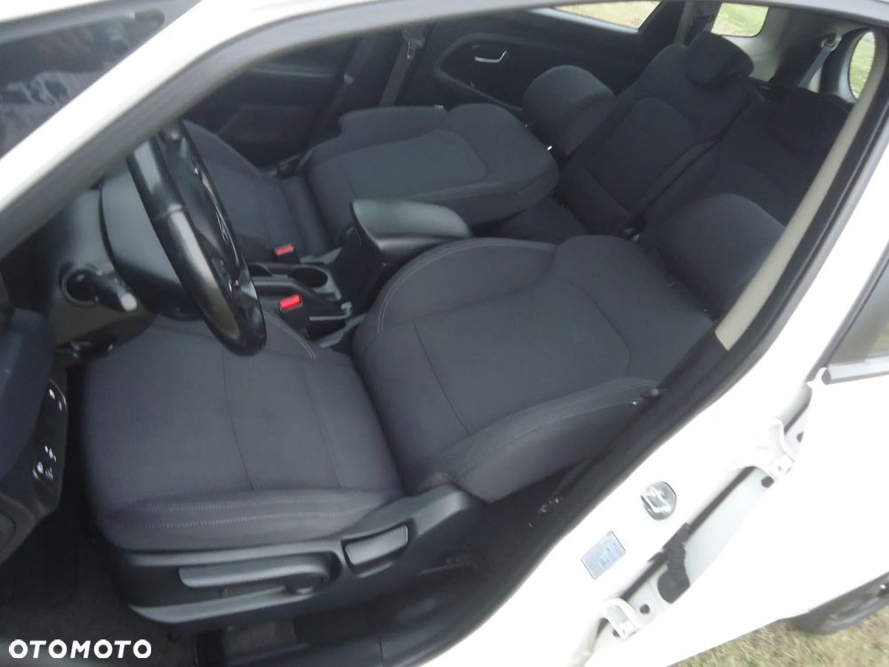 Kia Carens 2.0 GDI Automatik Edition 7 - 19