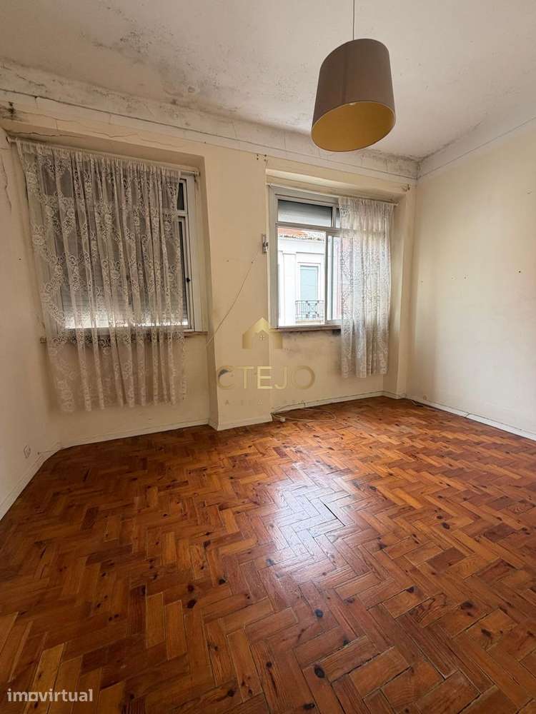 Apartamento T3 com vistas urbanas em Penha de França, Lisboa - Grande imagem: 2/18