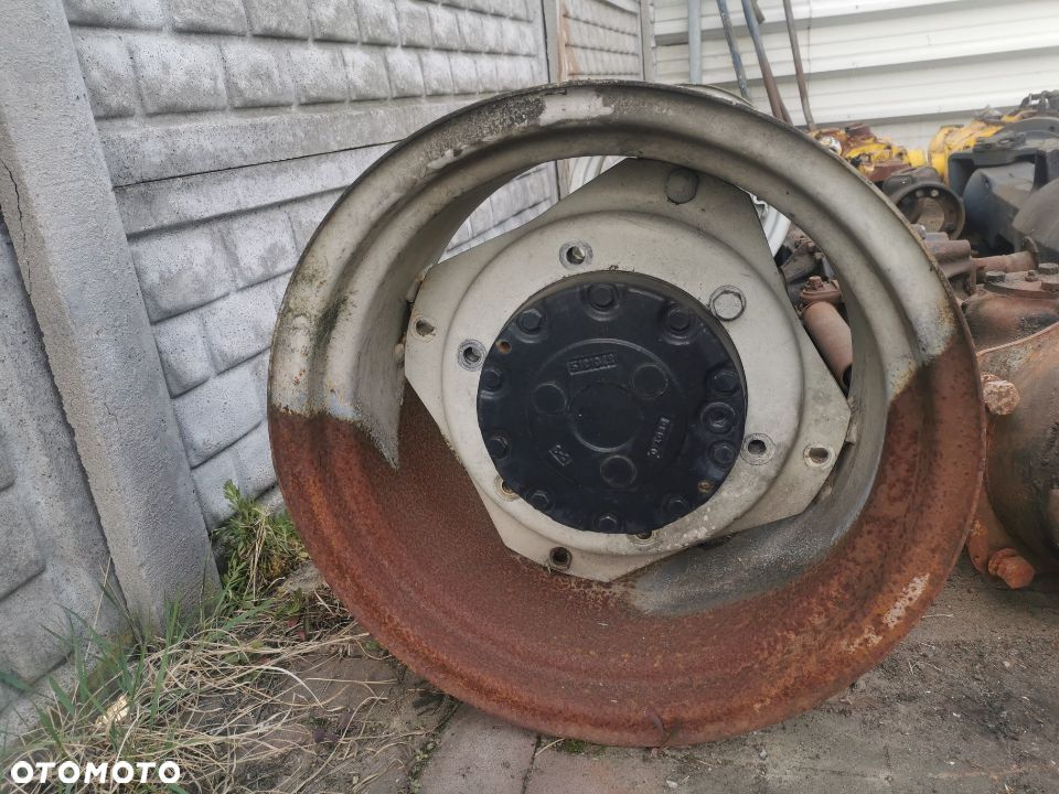 Przedni most, oś New Holland TN - 2