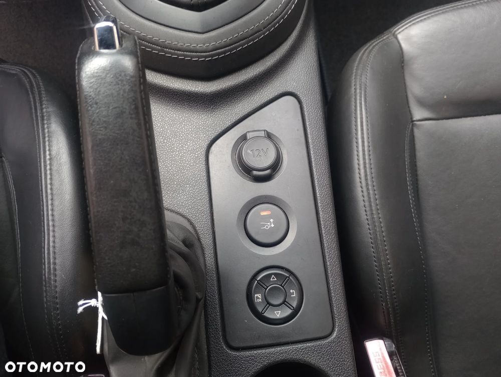 Peugeot RCZ 2.0 HDi - 18
