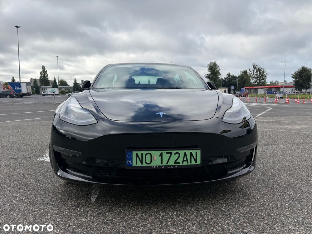 Tesla Model 3 AWD - 5