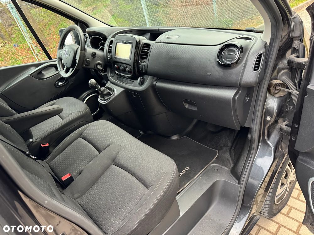 Opel Vivaro - 12
