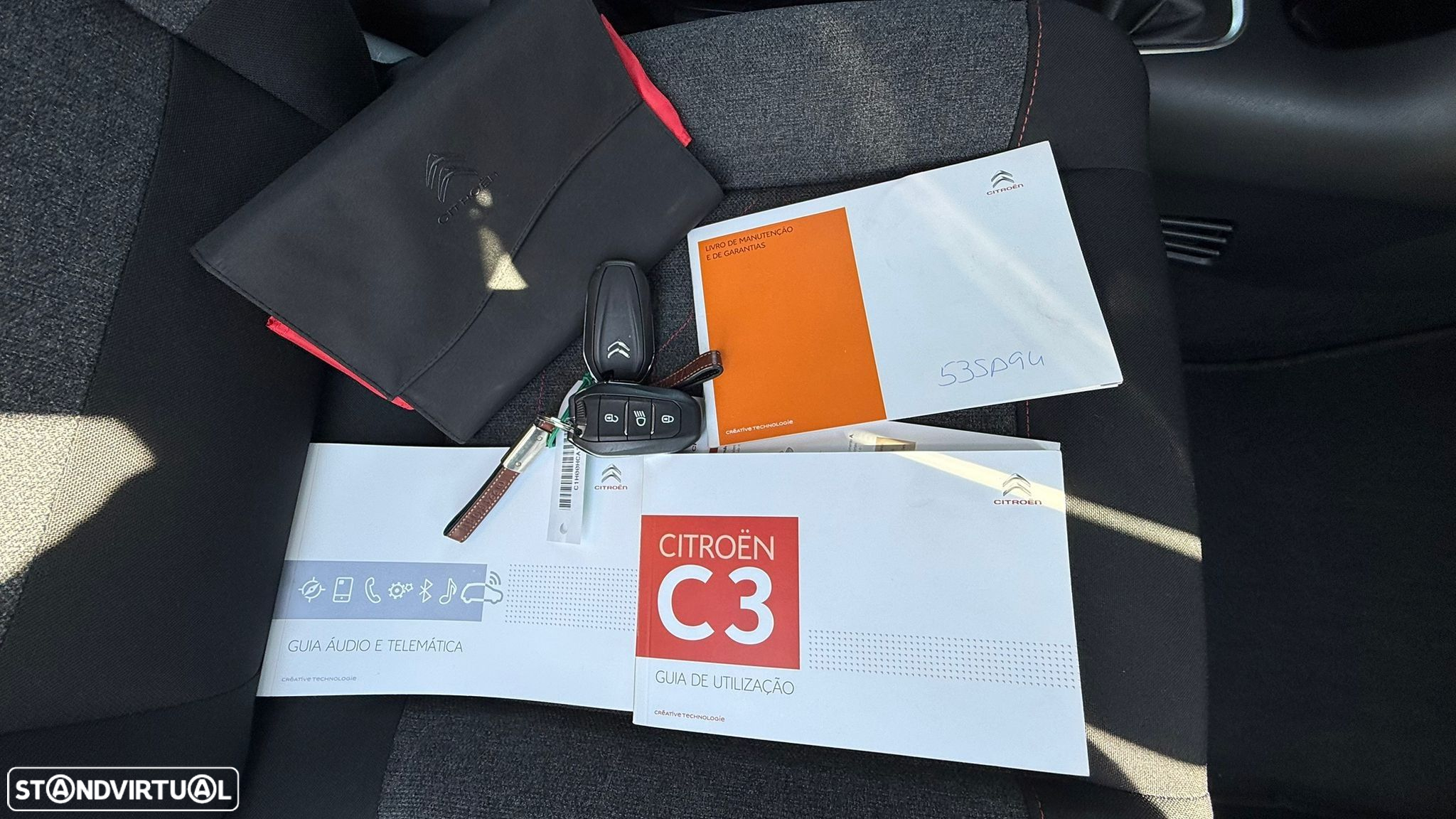 Citroën C3 1.2 PureTech Shine - 47