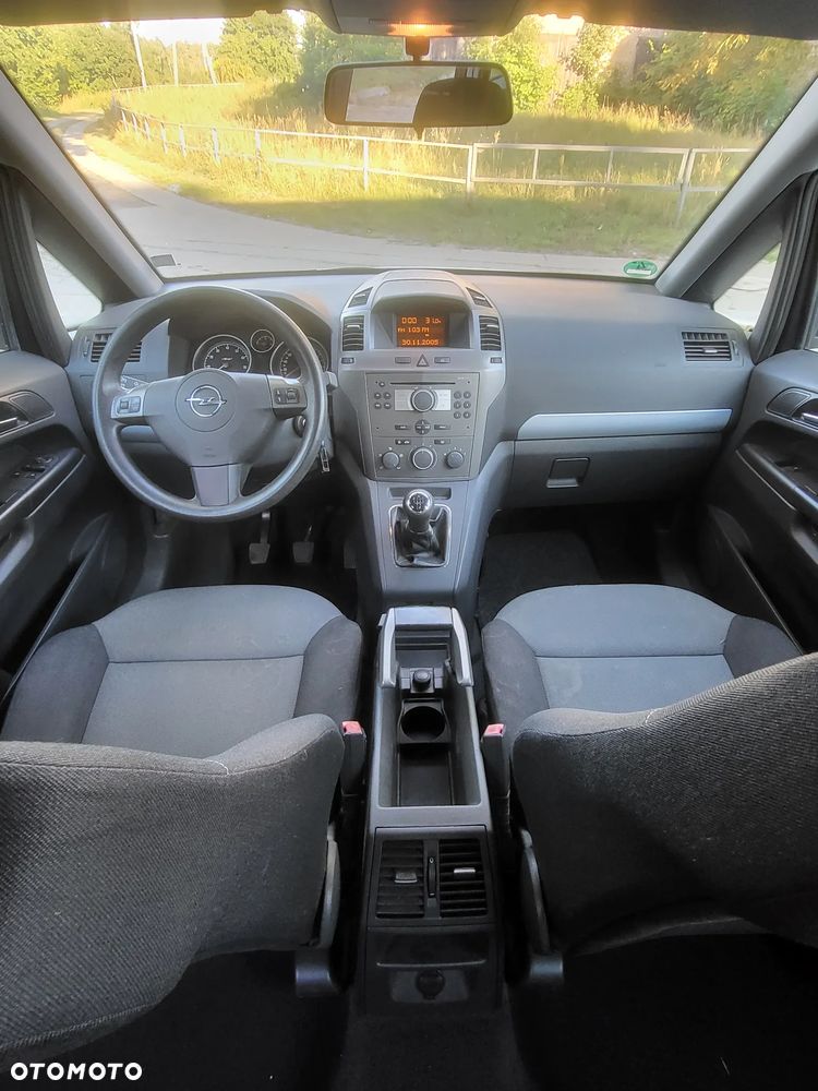 Opel Zafira 1.8 16V - 8