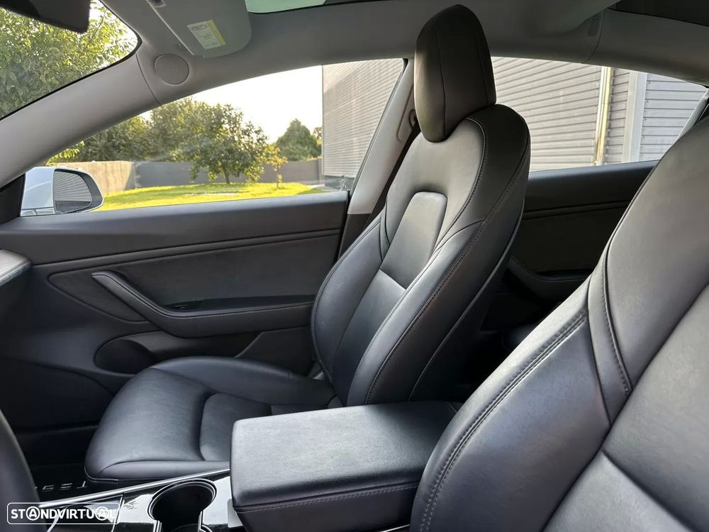 Tesla Model 3 Long-Range Dual Motor AWD - 27