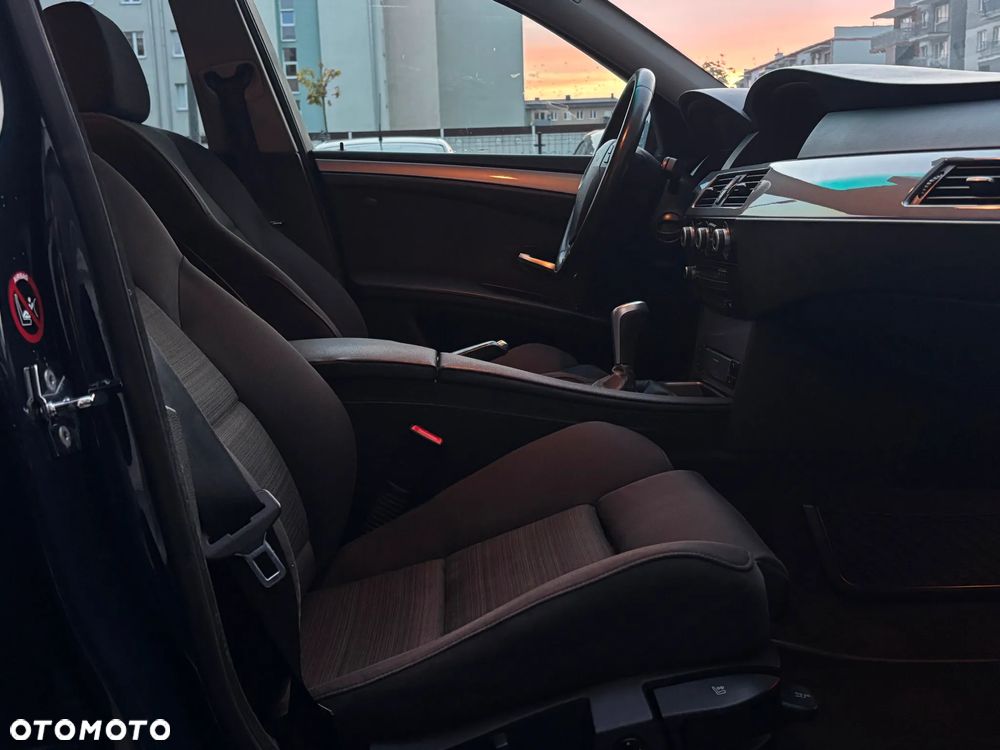 BMW Seria 5 520d Special Edition - 15