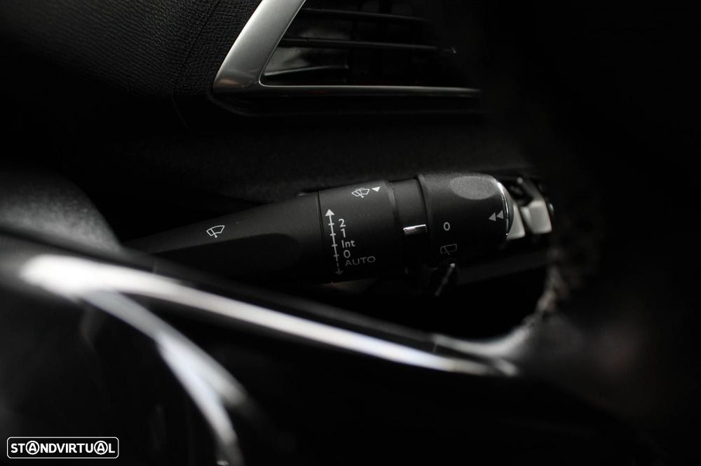 Peugeot 3008 1.5 BlueHDi Allure - 23