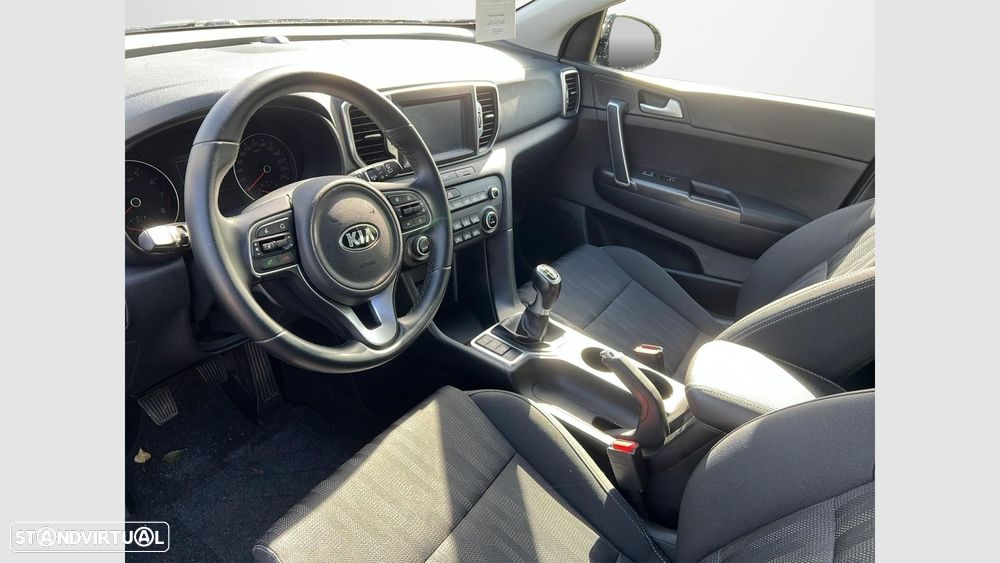 Kia Sportage 1.6 GDI ISG Nav Line - 10