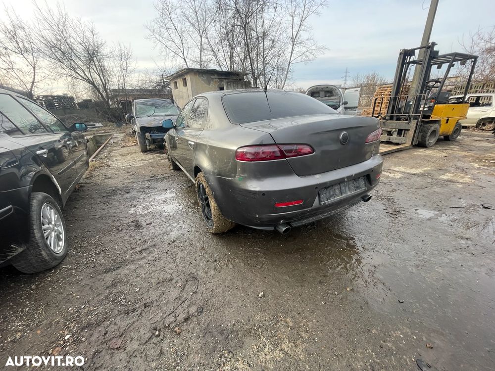 Dezmembrez Alfa Romeo 159 1.9 JTD - 5