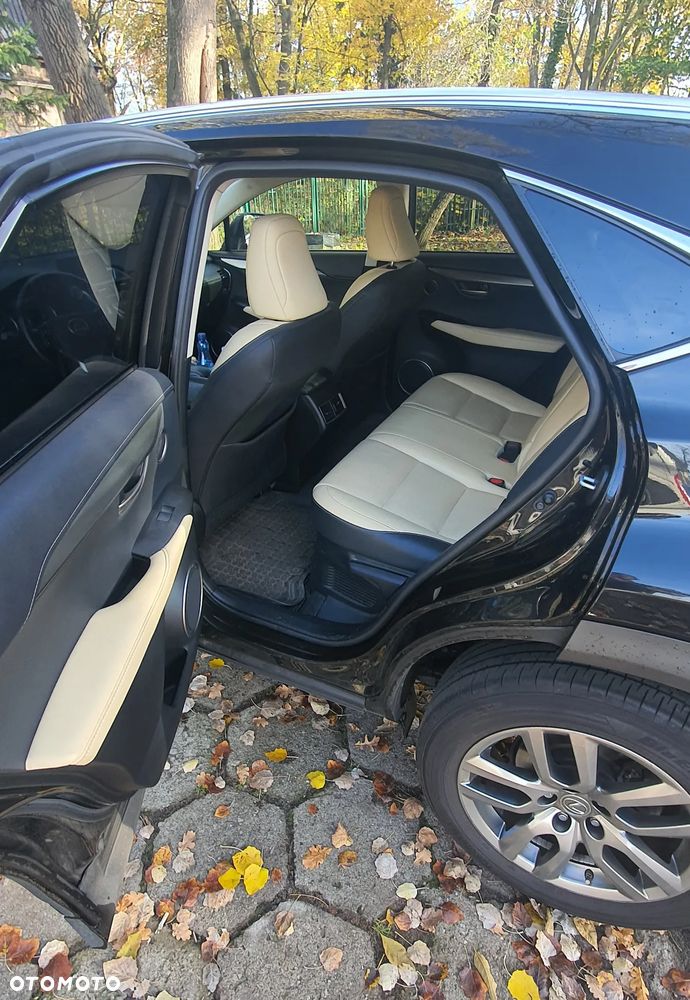 Lexus NX 200t Elite AWD - 7