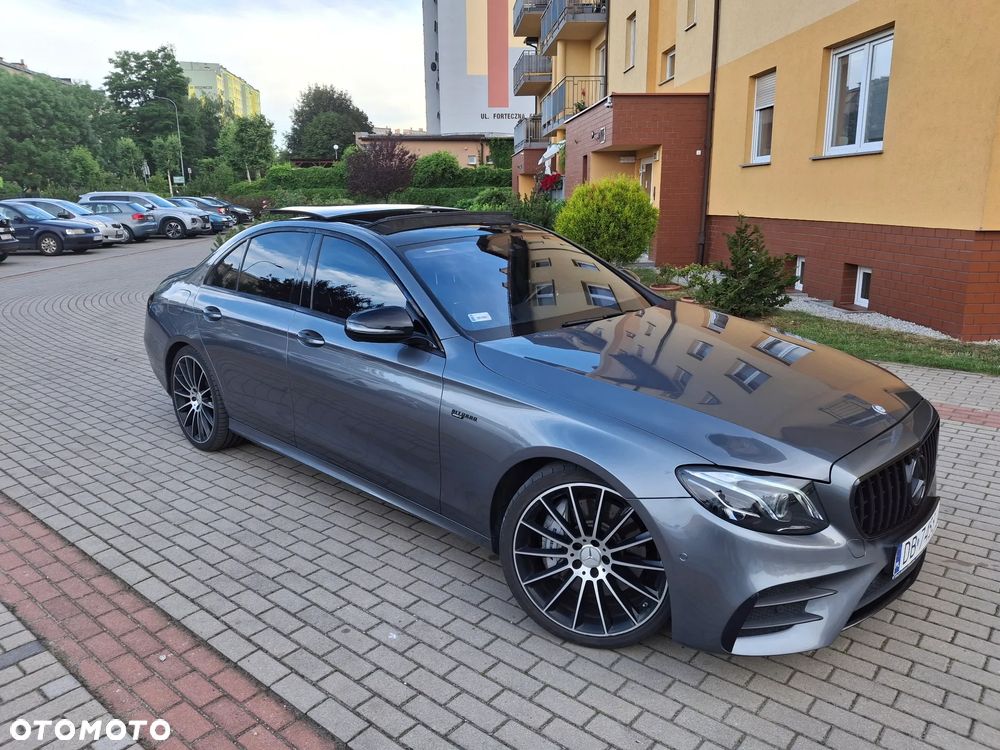 Mercedes-Benz Klasa E - 9