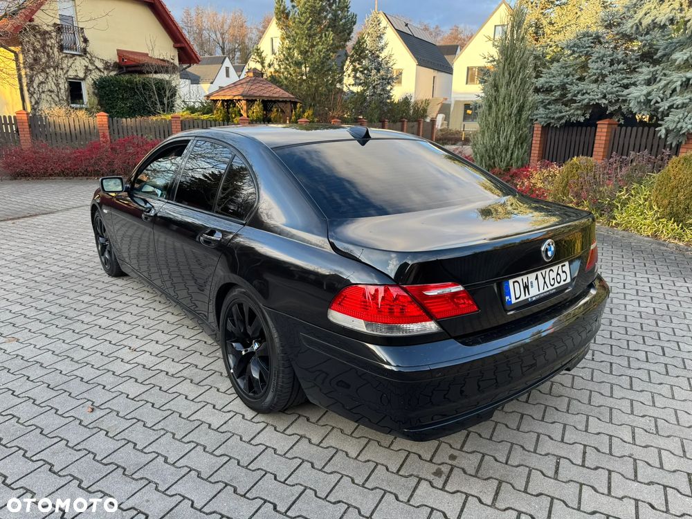 BMW Seria 7 740i - 18