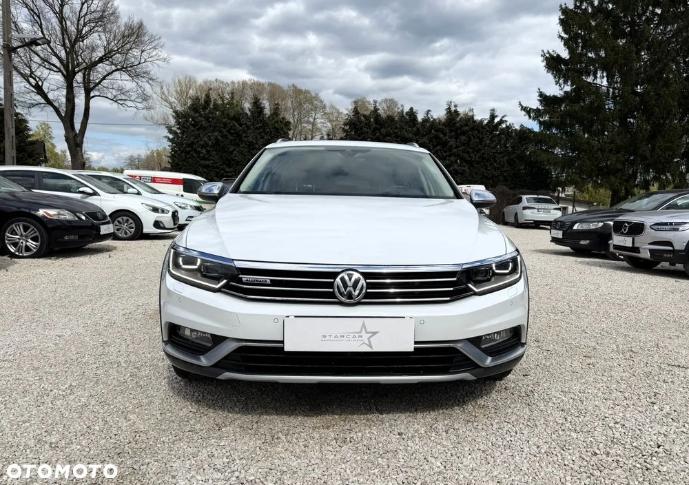 Volkswagen Passat - 2