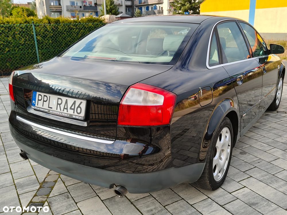Audi A4 Limousine - 9