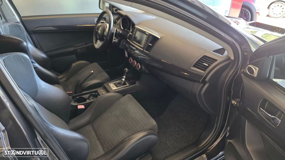 Mitsubishi Lancer Evolution IX 2.0 MR TC-SST - 51