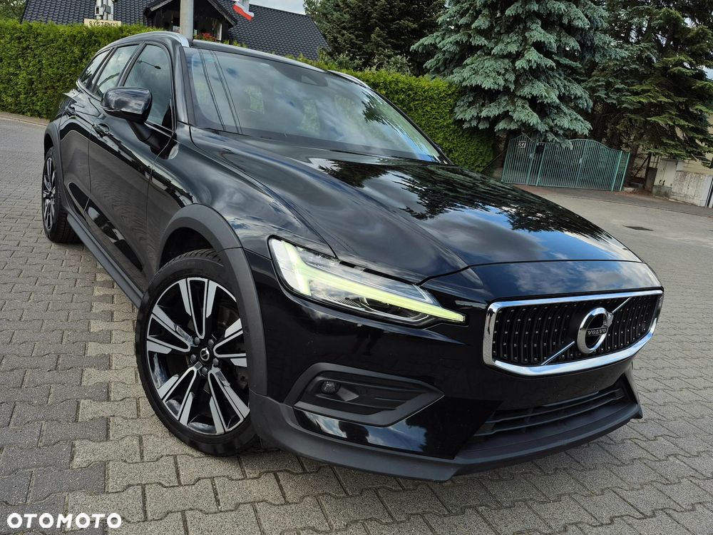 Volvo V60 Cross Country - 2