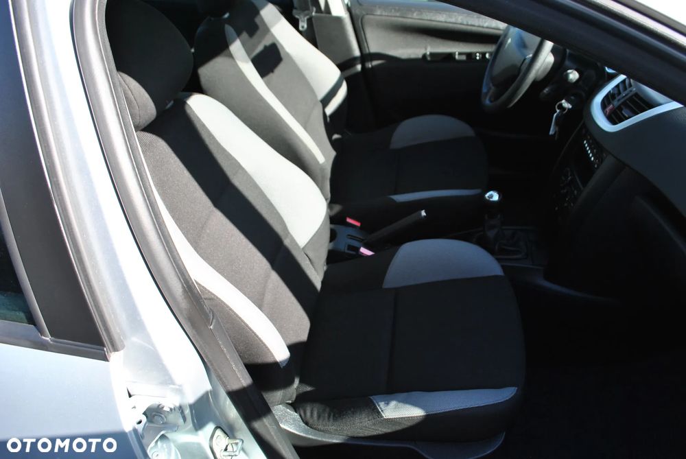 Peugeot 207 75 Tendance - 23